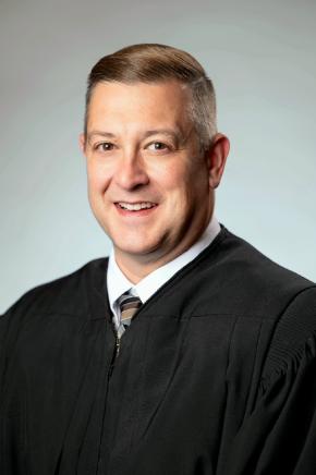 judgeShawnNines